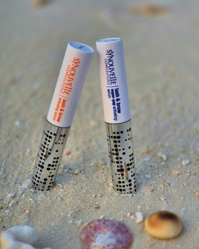 Léto – čas odlehčit – make-up, rutinu, myšlenky. Ale růst řas nemusí mít prázdniny. Synouvelle sérum posiluje, prodlužuje...